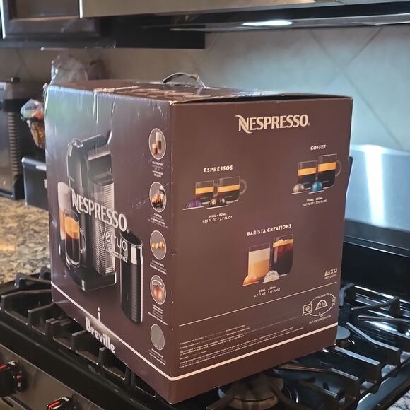 Breville Nespresso Vertuo & Aeroccino3 Espresso Machine - Picture 12 of 12